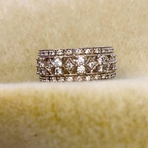 Silver ring with cz stones